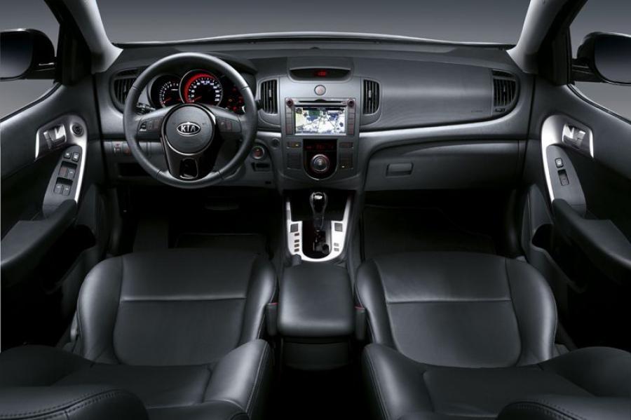  Kia Forte 2008 года  (фото 20 из 34)